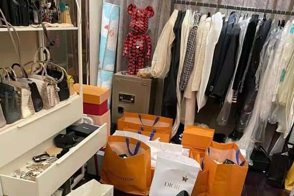 休宁县回收一线品牌衣服